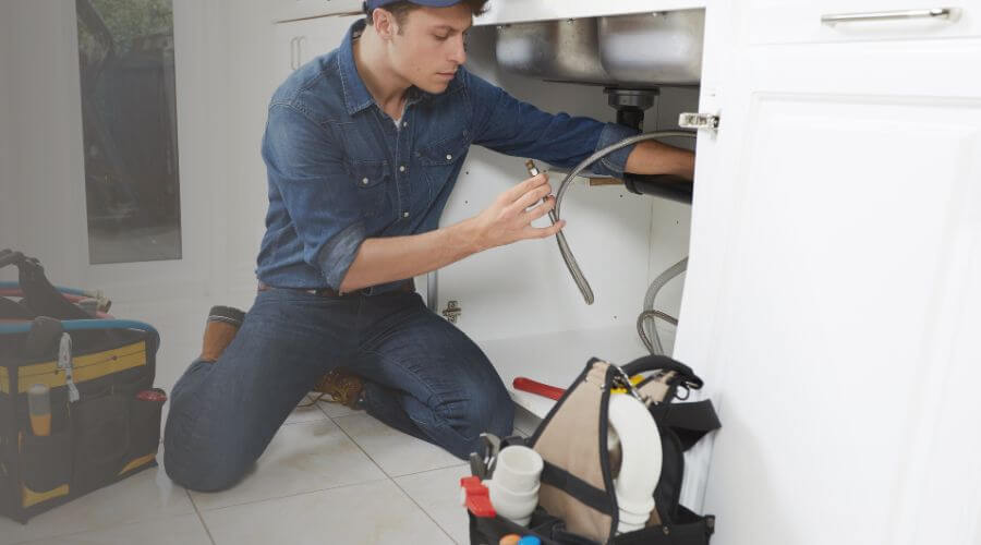 Local tankless water heater installation in Victoria, IL